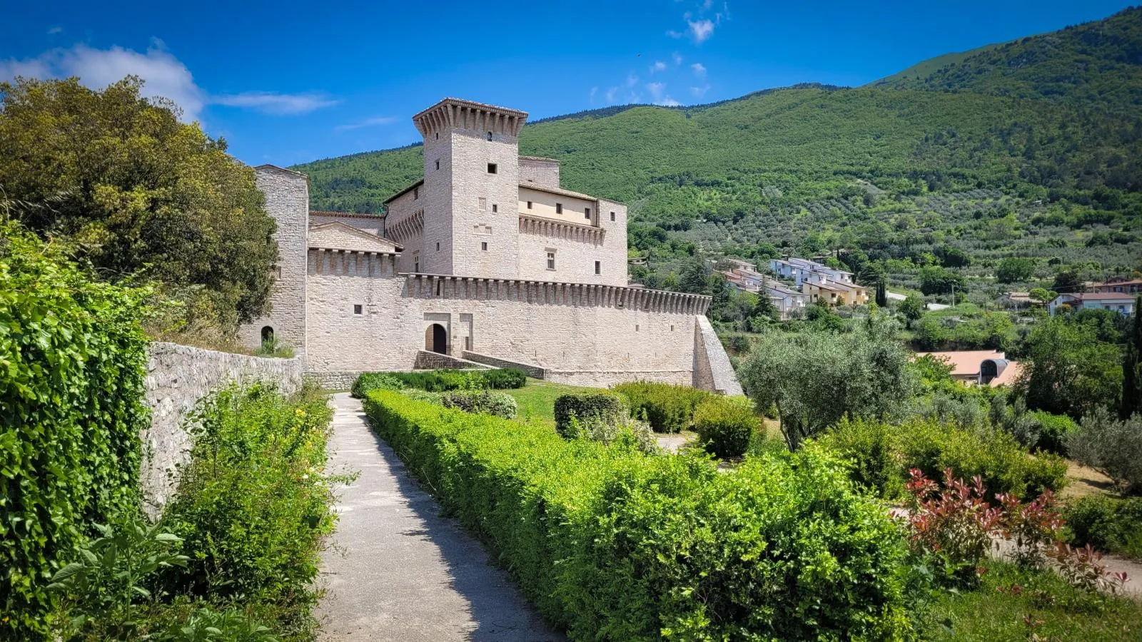La Rocca Flea a Gualdo Tadino